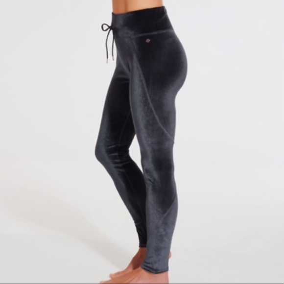 CALIA by Carrie Underwood Pants - Calia Velvet Long Leggings in Cavier.  Size Small
